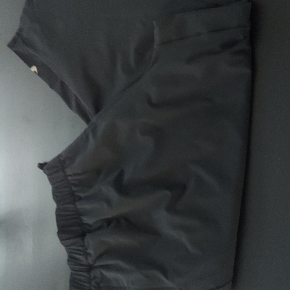 Nike - Picture 3 of 16